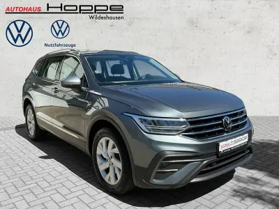 Gebraucht VW Tiguan Allspace Life 190 PS (139 kW) 2023 Grau SUV
