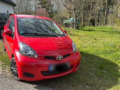 Usata Toyota Aygo 68 CV (50 kW) 2009 Rosso Utilitaria