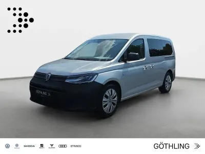 Gebraucht VW Caddy Maxi Basis 122 PS (89 kW) 2023 Silber Van / Kleinbus