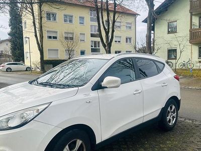 Gebraucht Hyundai Tucson 115 PS (84 kW) 2013 Weiß SUV