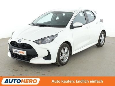 Usata Toyota Yaris Hybrid Business Edition 116 CV (85 kW) 2022 Bianco Utilitaria