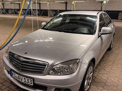Silber Gebraucht 2007 Mercedes C200 Limousine | 5.900 € (Fairer Preis)