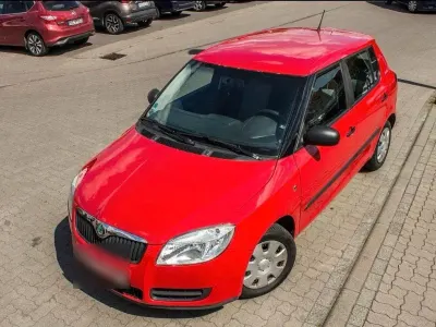 Gebraucht Skoda Fabia Ambiente 69 PS (50 kW) 2010 Rot Kleinwagen