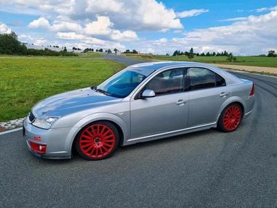 Gebraucht Ford Mondeo ST 226 PS (166 kW) 2003 Silber Limousine