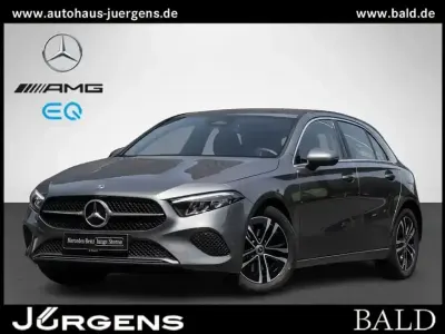 Gebraucht Mercedes A200 Progressive 163 PS (119 kW) 2025 Grau metalliclack mountaingra Limousine