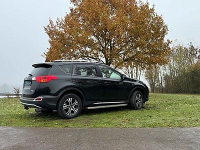 Gebraucht Toyota RAV4 Edition-S 150 PS (110 kW) 2015 Schwarz Limousine