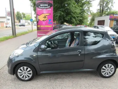 Gebraucht Citroën C1 Style 68 PS (50 kW) 2010 Schwarz Kleinwagen