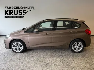Gebraucht BMW 220 Active Tourer Advantage 190 PS (139 kW) 2019 Braun Van / Kleinbus