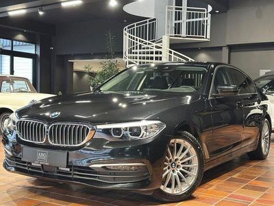 Gebraucht BMW 520 Performance 190 PS (139 kW) 2020 Blacksapphire metallic Limousine