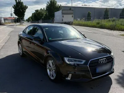 Gebraucht Audi A3 Sport 116 PS (85 kW) 2018 Schwarz Limousine