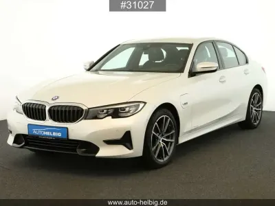 Occasion BMW 320e Sport Line 204 ch (150 kW) 2022 Blanc Berline