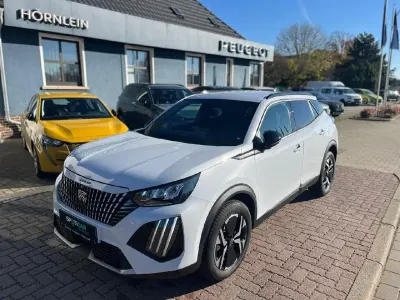 Gebraucht Peugeot 2008 Allure 136 PS (100 kW) 2025 Okenitweiß SUV