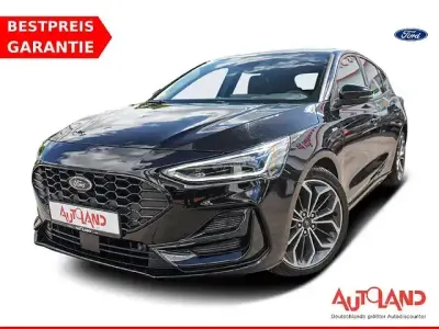 Gebraucht Ford Focus ST-Line 120 PS (88 kW) 2022 Schwarz Limousine