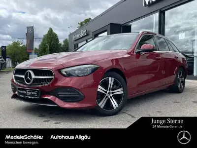 Gebraucht Mercedes C220 Avantgarde 200 PS (147 kW) 2023 Rot Limousine