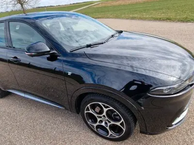 Gebraucht Alfa Romeo Tonale Ti 131 PS (96 kW) 2022 Schwarz SUV
