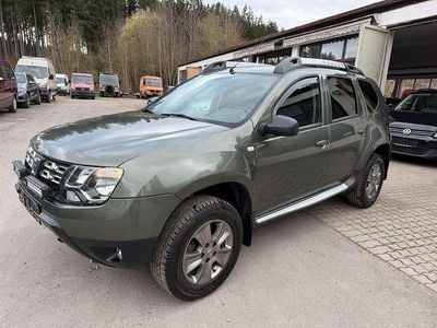 Gebraucht Dacia Duster Lauréate 109 PS (80 kW) 2015 Grau SUV