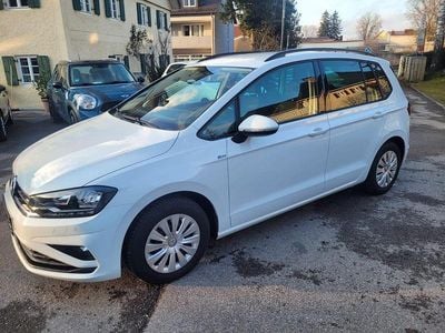 Gebraucht VW Golf Sportsvan Comfortline 110 PS (80 kW) 2018 Weiß Van / Kleinbus