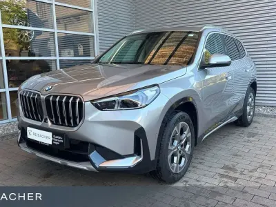 Gebraucht BMW X1 Sport Line 170 PS (125 kW) 2025 Spacesilber metallic SUV