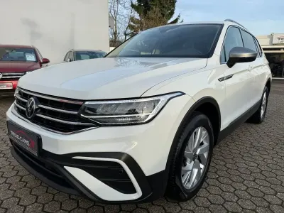 Gebraucht VW Tiguan Allspace Life 150 PS (110 kW) 2022 Weiß SUV