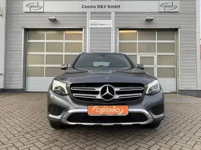 Gebraucht Mercedes GLC220 AMG line 170 PS (125 kW) 2018 Selenitgrau  metalliclack (metallic) SUV