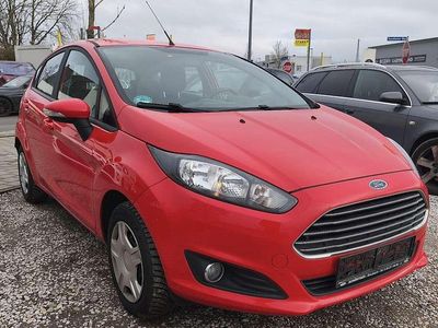 Race red Gebraucht 2014 Ford Fiesta Trend Kleinwagen | 6.000 €