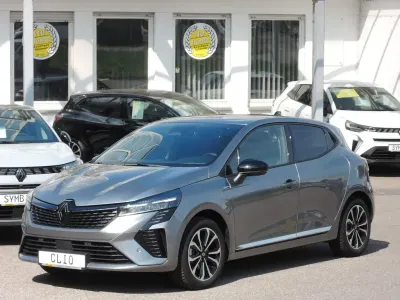 Gebraucht Renault Clio V Techno 143 PS (105 kW) 2025 Grau Limousine