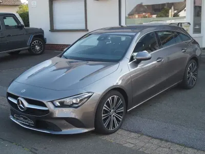 Gebraucht Mercedes CLA180 116 PS (85 kW) 2021 Grau Coupé