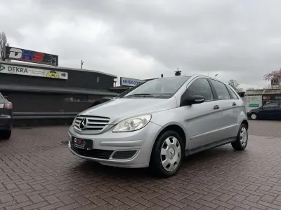 Gebraucht Mercedes B180 109 PS (80 kW) 2008 Silber Van / Kleinbus