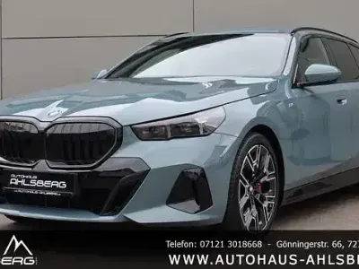 Gebraucht BMW 540 M Sport 303 PS (222 kW) 2025 Cape york gruen Kombi
