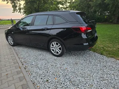 Gebraucht Opel Astra Sport 105 PS (77 kW) 2020 Schwarz Kombi