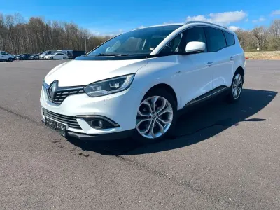 Gebraucht Renault Scenic E-Tech Bose Edition 160 PS (117 kW) 2017 Weiß Van / Kleinbus