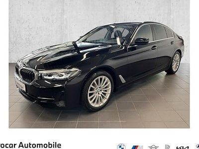 Gebraucht BMW 520 Sport Line 197 PS (144 kW) 2023 Black sapphire metallic Limousine