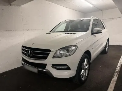 Używany Mercedes ML350 258 KM (189 kW) 2012 Biały SUV