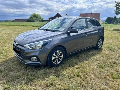 Gebraucht Hyundai i20 Active 84 PS (61 kW) 2020 Grau Kleinwagen