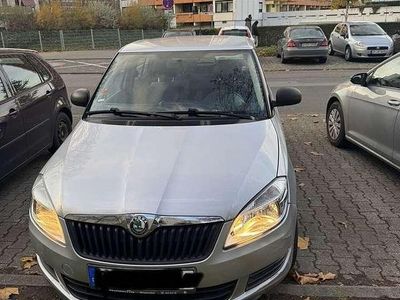 Gebraucht Skoda Fabia Active 95 PS (69 kW) 2010 Grau Limousine