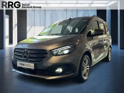 Używany Mercedes 180 Progressive 116 KM (85 kW) 2023 Szary Sedan/Limuzyna