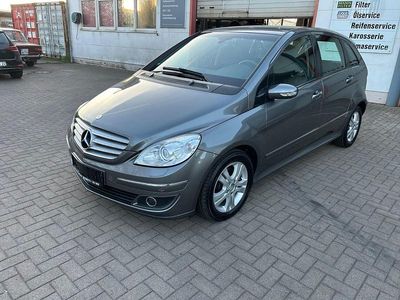 Usata Mercedes B200 136 CV (100 kW) 2008 Grigio Monovolume