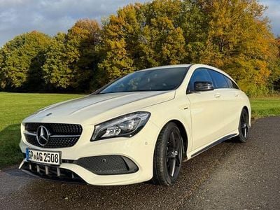 Weiß Gebraucht 2017 Mercedes CLA180 Shooting Brake AMG line Kombi | 16.499 € (Guter Preis)