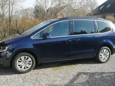 Gebraucht VW Sharan Trendline 140 PS (102 kW) 2011 Blau Van / Kleinbus