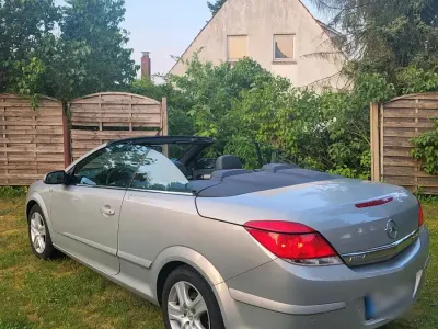 Gebraucht Opel Astra 105 PS (77 kW) 2006 Cabrio