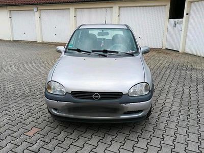 Gebraucht Opel Corsa 54 PS (39 kW) 1999 Silber Kleinwagen