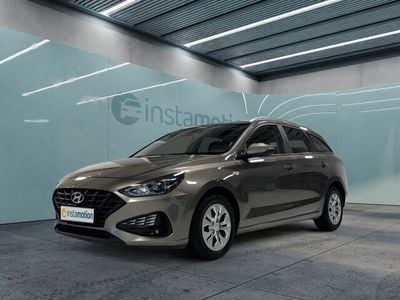 Gebraucht Hyundai i30 120 PS (88 kW) 2021 Gold Van / Kleinbus