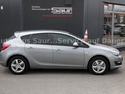 Andere farbe metallic Gebraucht 2012 Opel Astra Limousine | 9.980 € (Teuer)