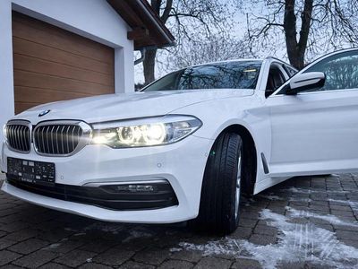 Weiß Gebraucht 2019 BMW 520 Sport Line Kombi | 25.990 € (Guter Preis)