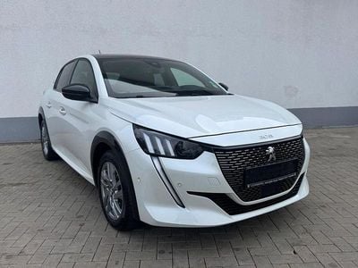 Weiß Gebraucht 2022 Peugeot 208 GT Kleinwagen | 16.600 € (Fairer Preis)