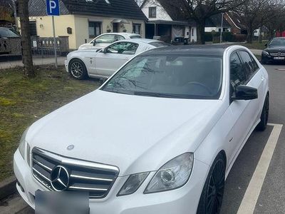 Gebraucht Mercedes E220 210 PS (154 kW) 2009 Weiß Limousine