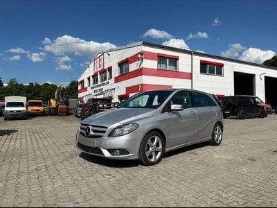 Mercedes B180
