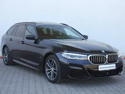 Gebraucht BMW 520 M Sport 190 PS (139 kW) 2021 Schwarz Kombi