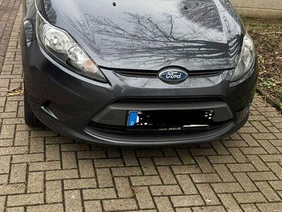 Gebraucht Ford Fiesta Trend 60 PS (44 kW) 2009 Grau Kleinwagen