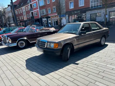 Gebraucht Mercedes 190 72 PS (52 kW) 1988 Braun Limousine